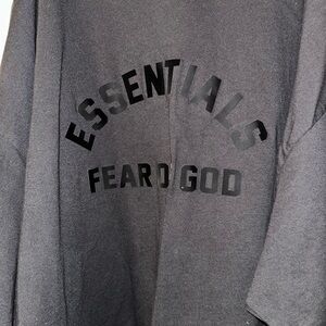 Essentials Fear of God Shirt (L)
